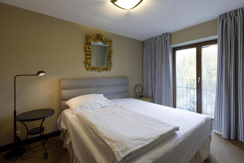Studio Apartment image 4