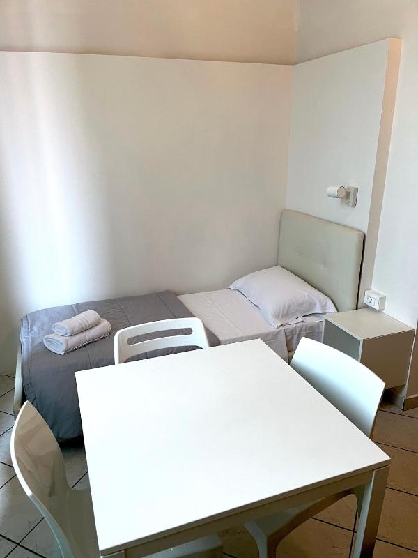 Triple Room image 4