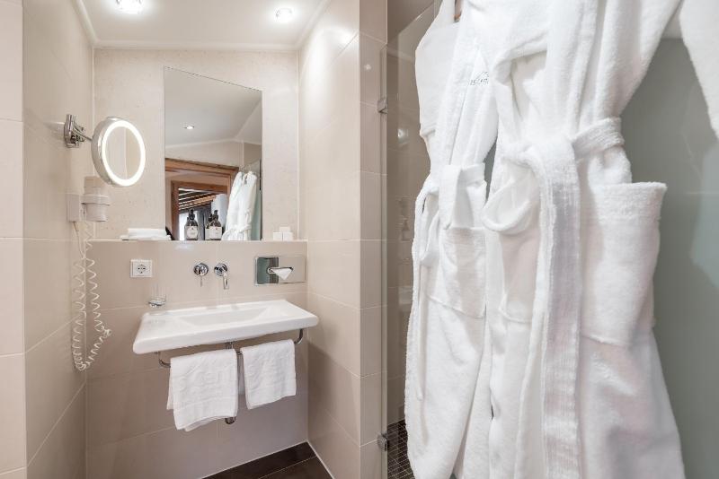 Two-Bedroom Suite image 3