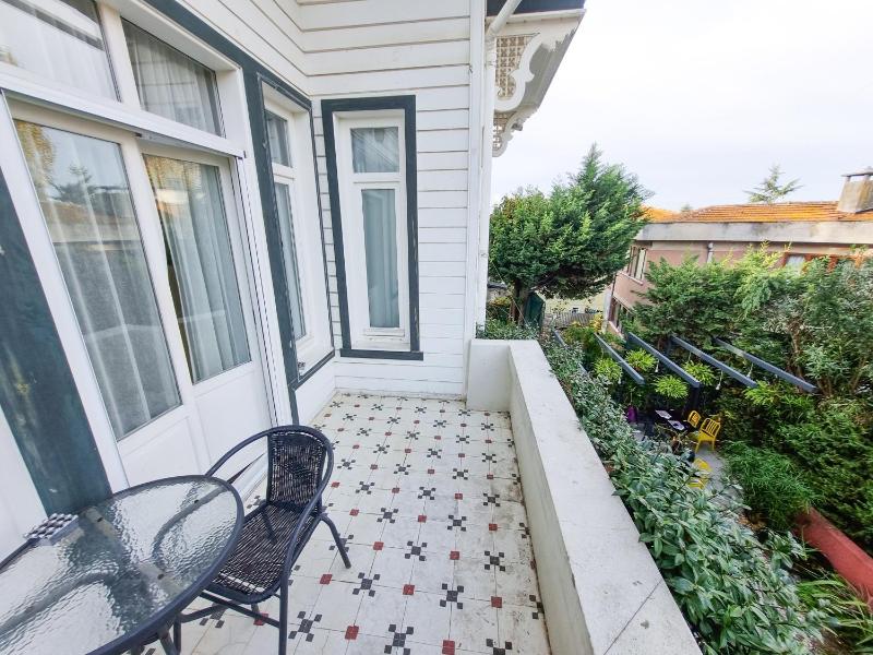 Suite with Balcony image 4
