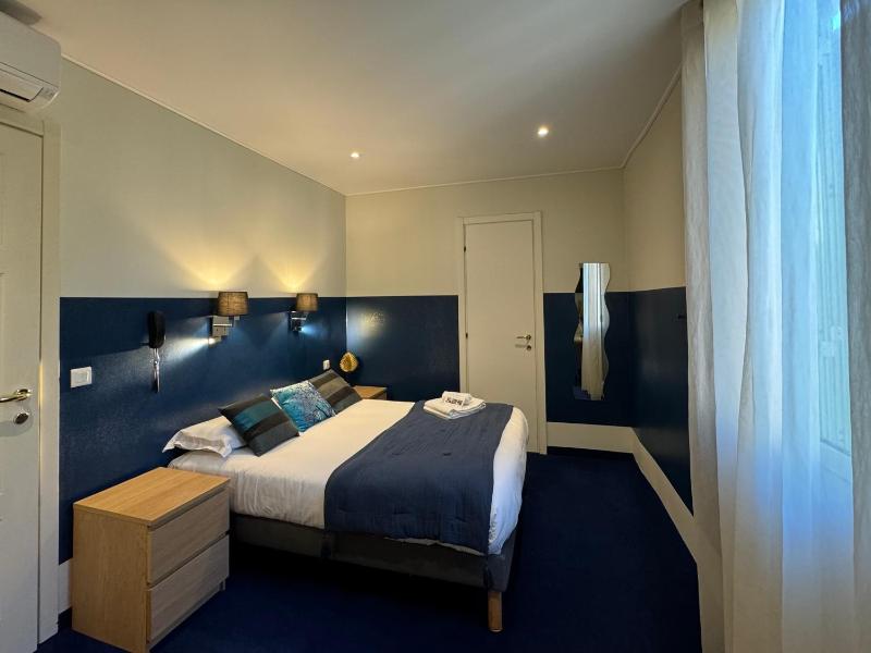 Classic Double Room image 1