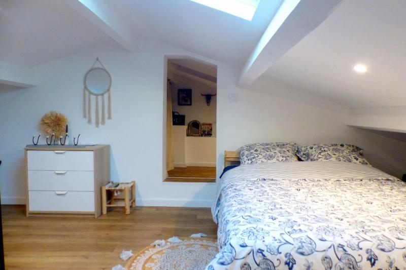 Family cocoon near the sea - image 4