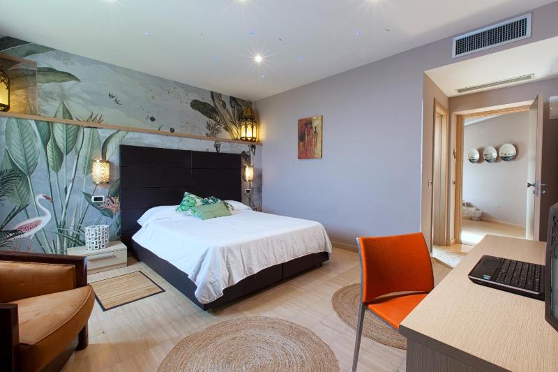 Superior Double or Twin Room image 2