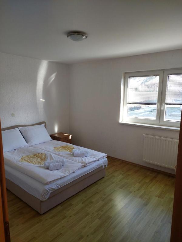 Chalet image 1