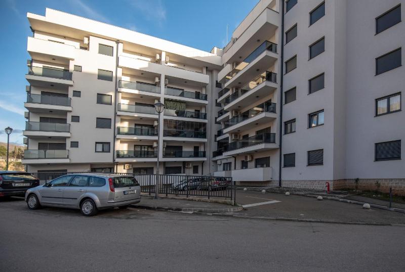 WOW Apartman u centru Trebinja - image 13