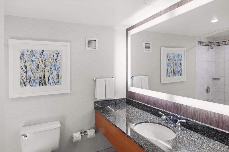 King Room image 3