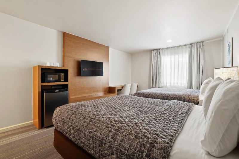 Double Room with Two Double Beds - Non-Smoking image 2