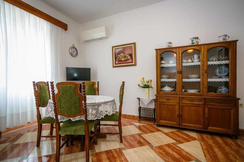 Apartments by the sea nska Krk - 21689 - image 9