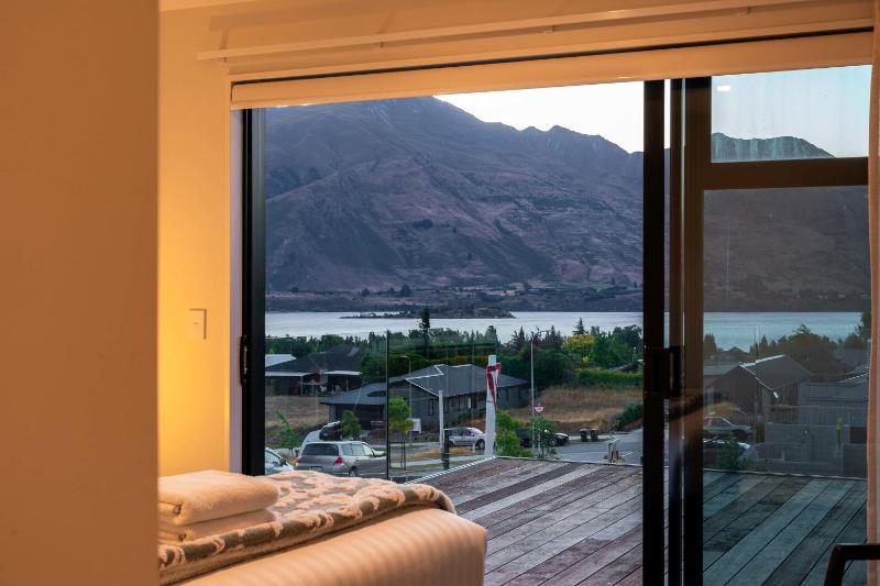 Water Lily Lake and Mountain Views - image 23