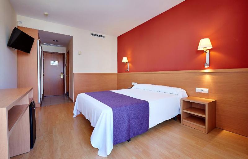 Hotel Surf Mar - image 23