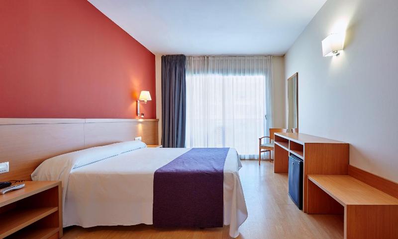 Double Room image 4