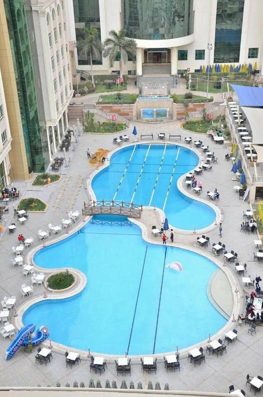 Executive Suite image 2