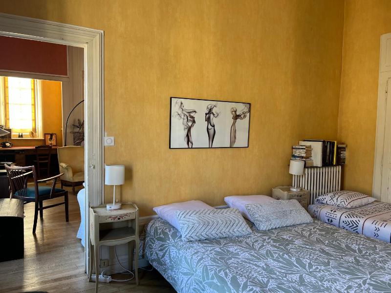 Apartment image 3