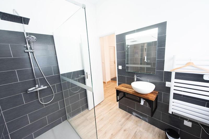 Family Room with Shared Bathroom image 1