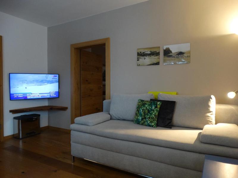 Comfort One-Bedroom Apartment with Balcony image 3