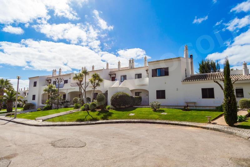 Pampas Altogolfe 2 Bedroom Apartment - image 3