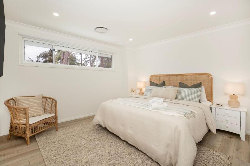 The Coast Beach - Pet Friendly - 2 Mins Walk to Bay - image 6
