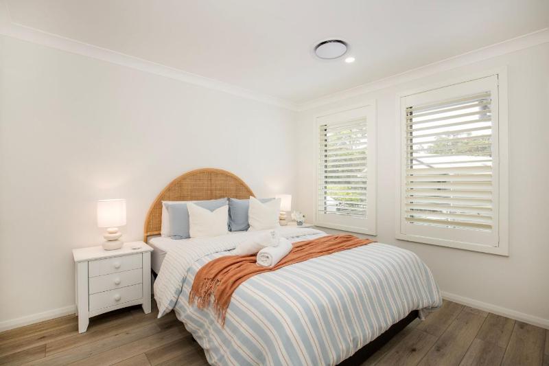 The Coast Beach - Pet Friendly - 2 Mins Walk to Bay - image 5