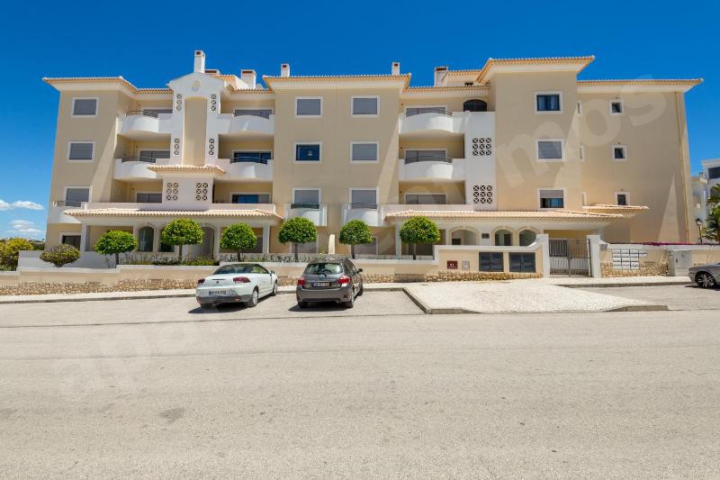 Apartment Mos - image 25