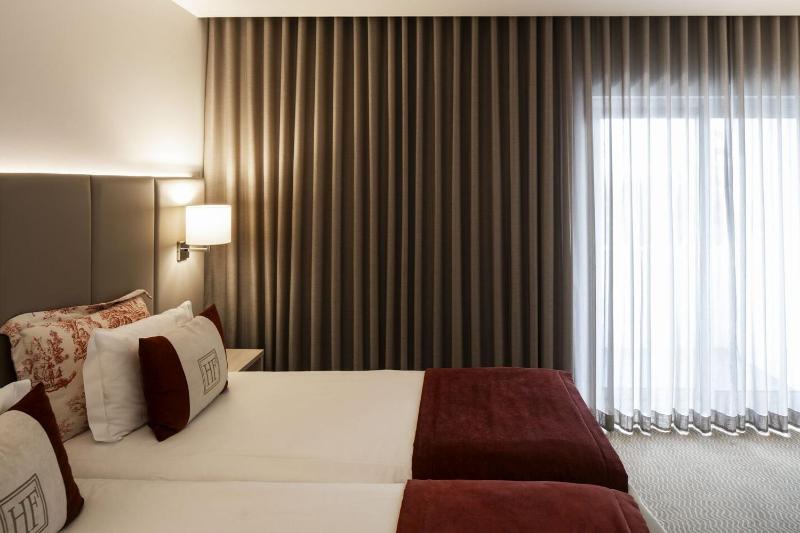 Double or Twin Room with Sanctuary View image 1