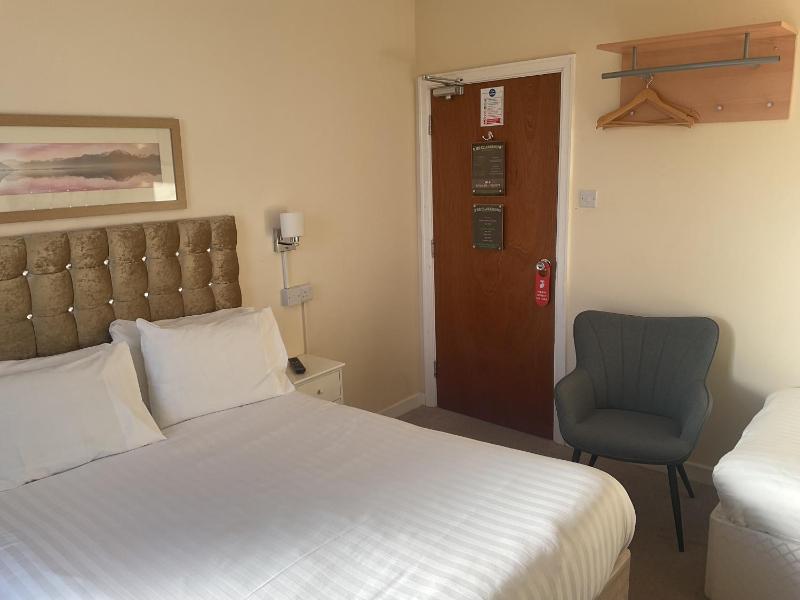 Triple Room image 2