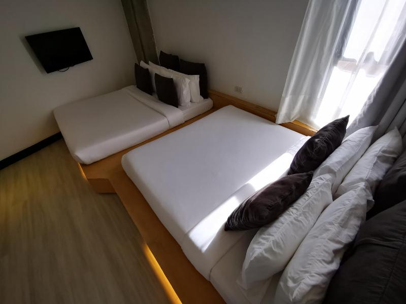 Urban Boutique Hotel - image 35