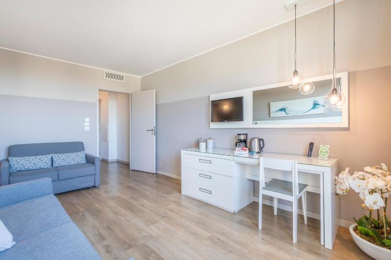 Superior Apartment image 4