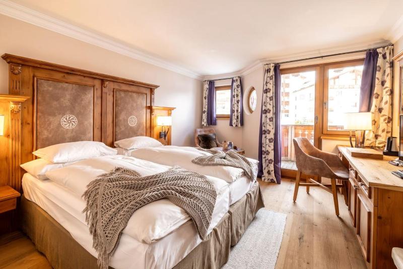 Double Room image 3