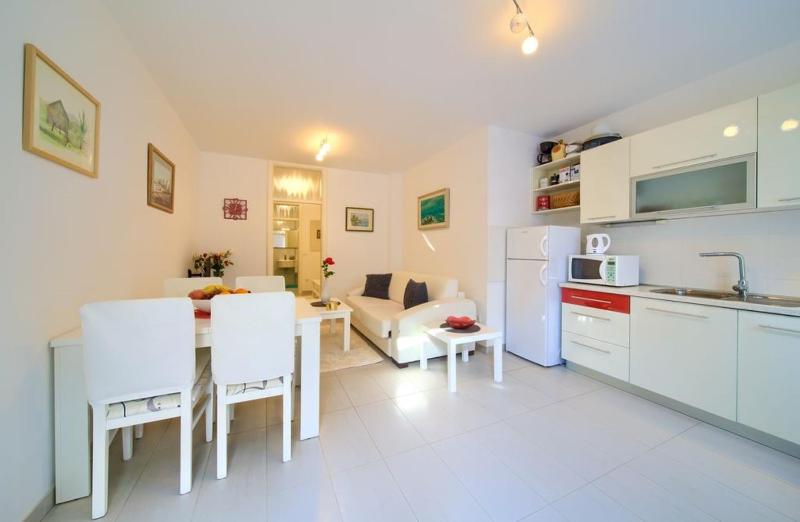 Apartments Škarpa - image 18