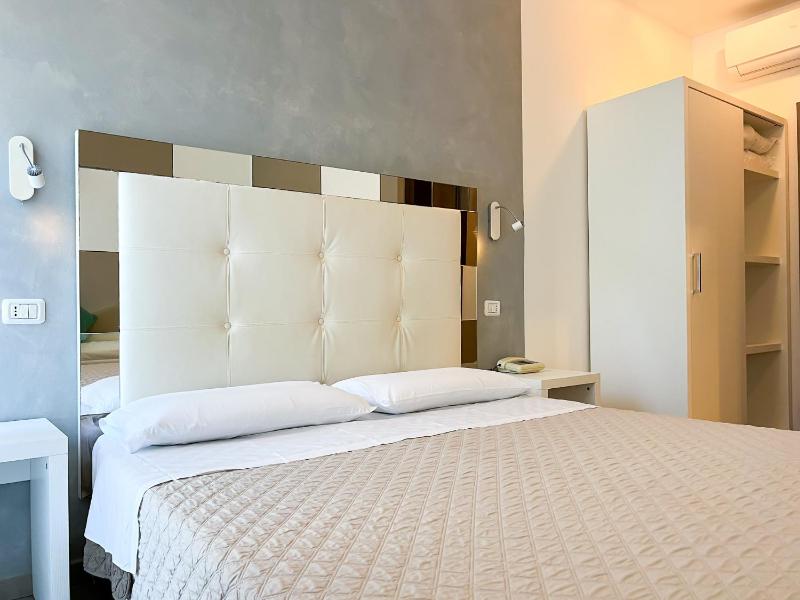 Superior Double or Twin Room image 1