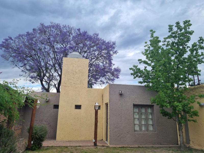 Hermosa Casa con pileta - image 7