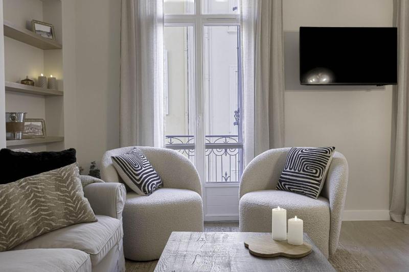 Appartement De Luxe Meynadier by Halldis - image 21