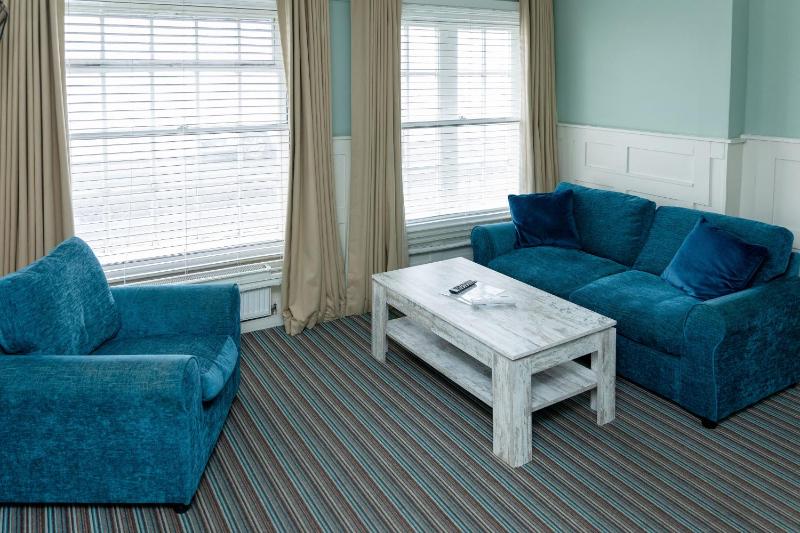 Bernadette Suite image 2