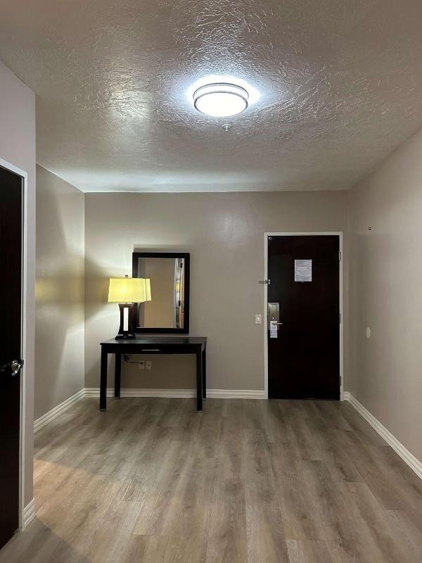 King Room - Disability Access image 4