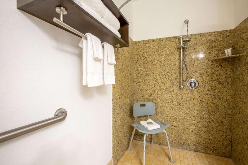 Country Inn & Suites by Radisson Tucson City Center AZ - image 23