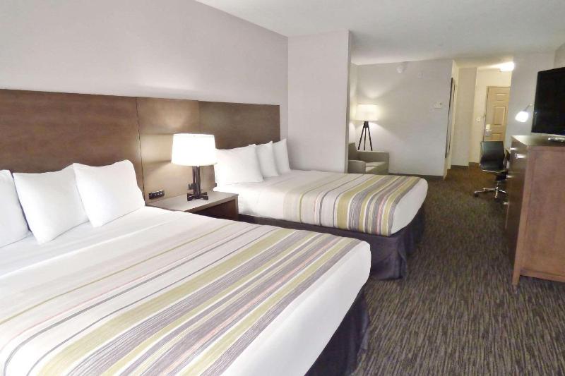 Country Inn & Suites by Radisson Tampa/Brandon FL - image 2