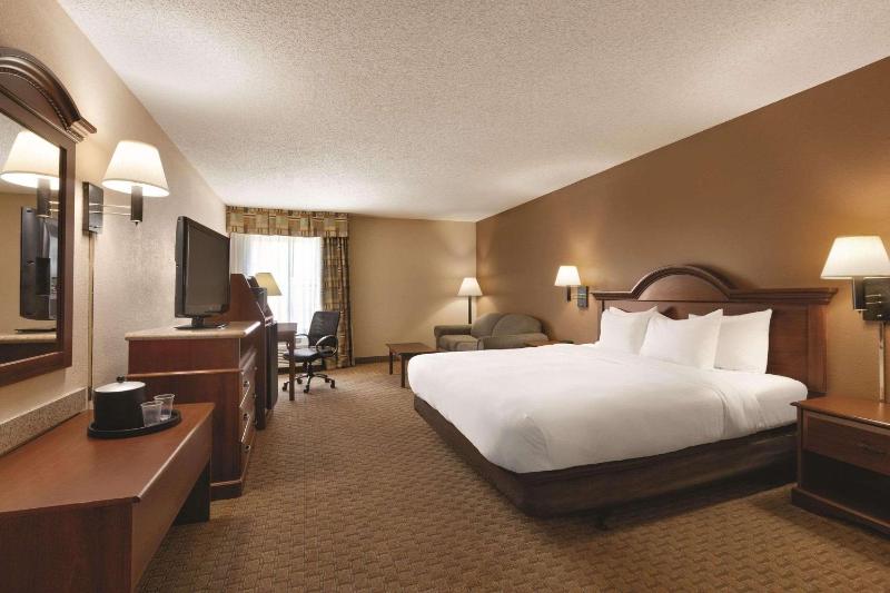King Room - Non-Smoking image 1