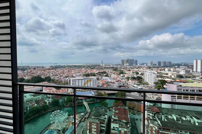 TheShore RiverView Residences 3BR/7pax/Wi-Fi/seavw - image 19