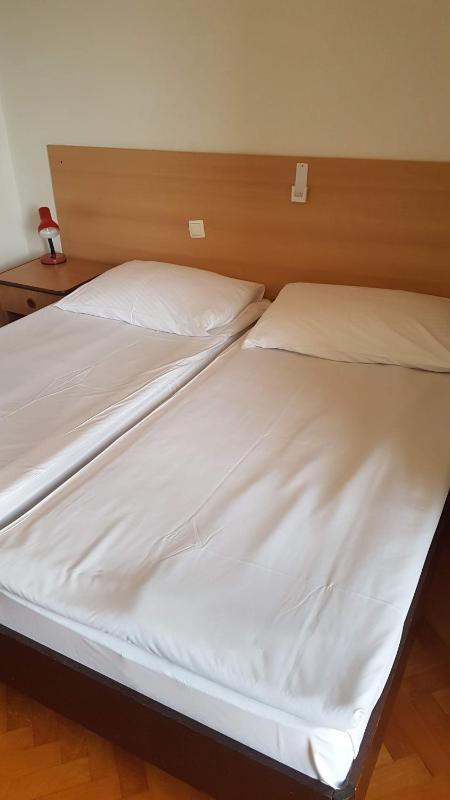 Double or Twin Room with Shared Bathroom image 2