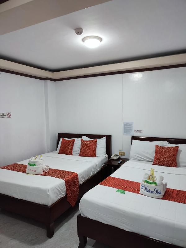 Deluxe Family Room image 1