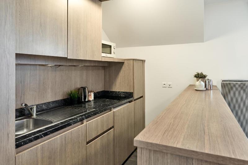 One-Bedroom Apartment image 1