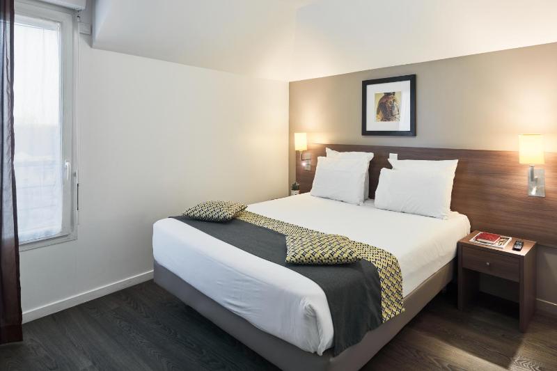 One-Bedroom Apartment image 1