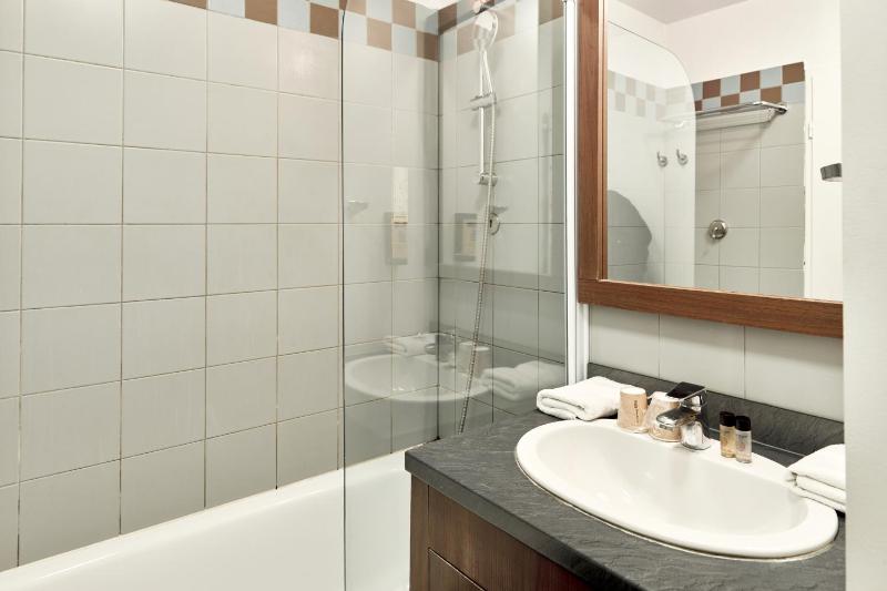 Superior Apartment image 2