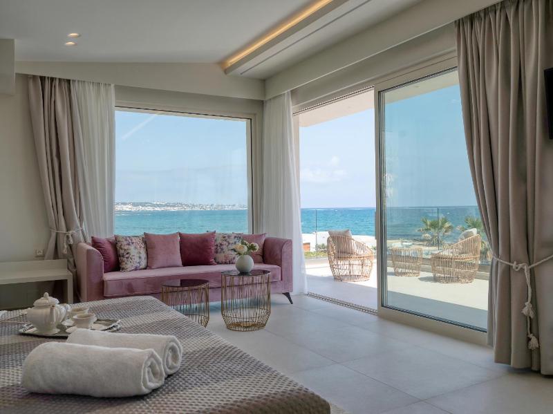 Hersonissos Beach Villa - Your Seafront Retreat by etouri - image 11