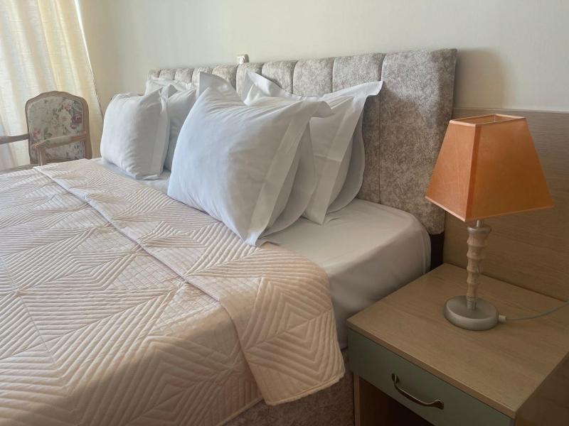 Grand Hotel Nirvana - All Inclusive & Free Beach Access - image 26