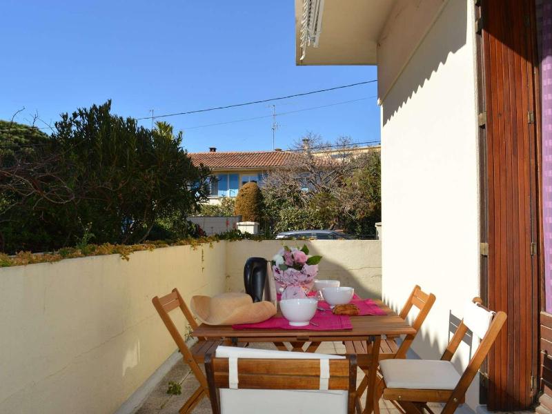 Maison 4 pièces avec terrasse climatisation et parking - Proche plage à Fréjus - FR-1-226A-48 - image 11