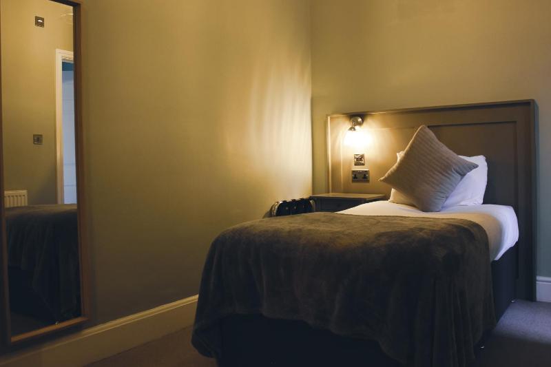 Superior Single Room image 3