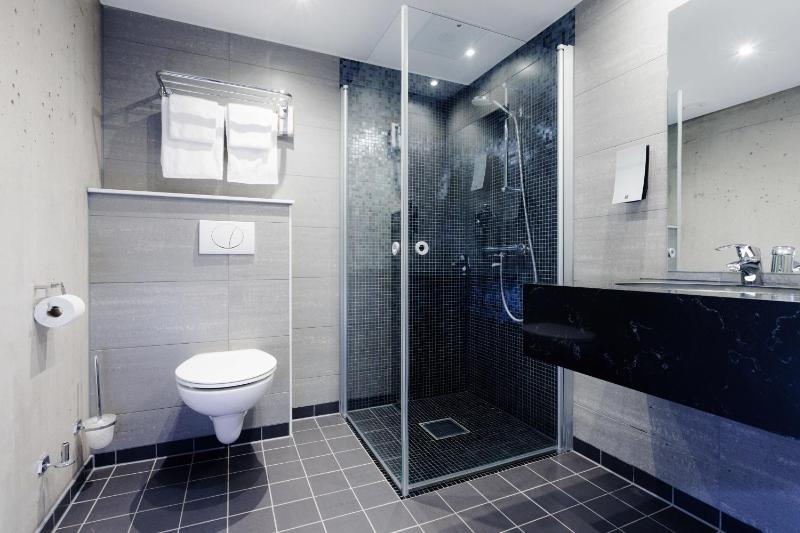 Double Room image 1