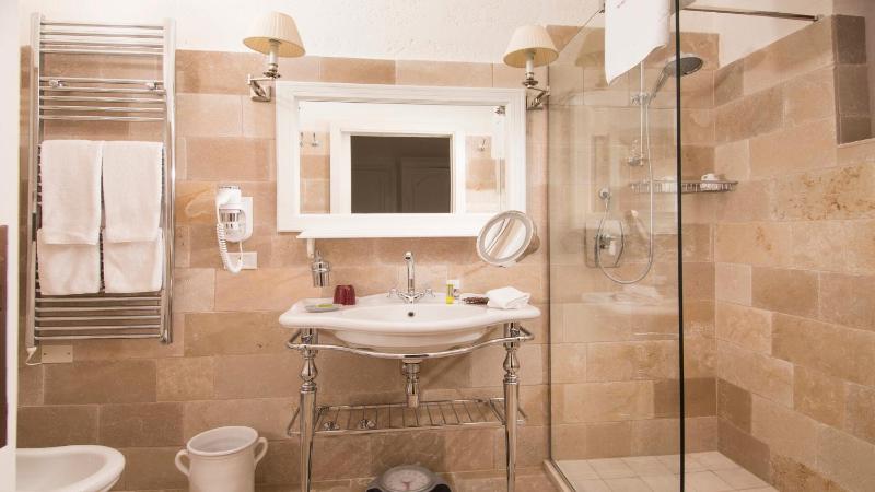 Superior Double Room - Annex image 4