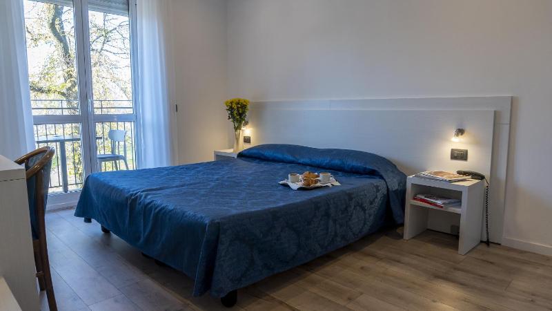 Double Room image 1